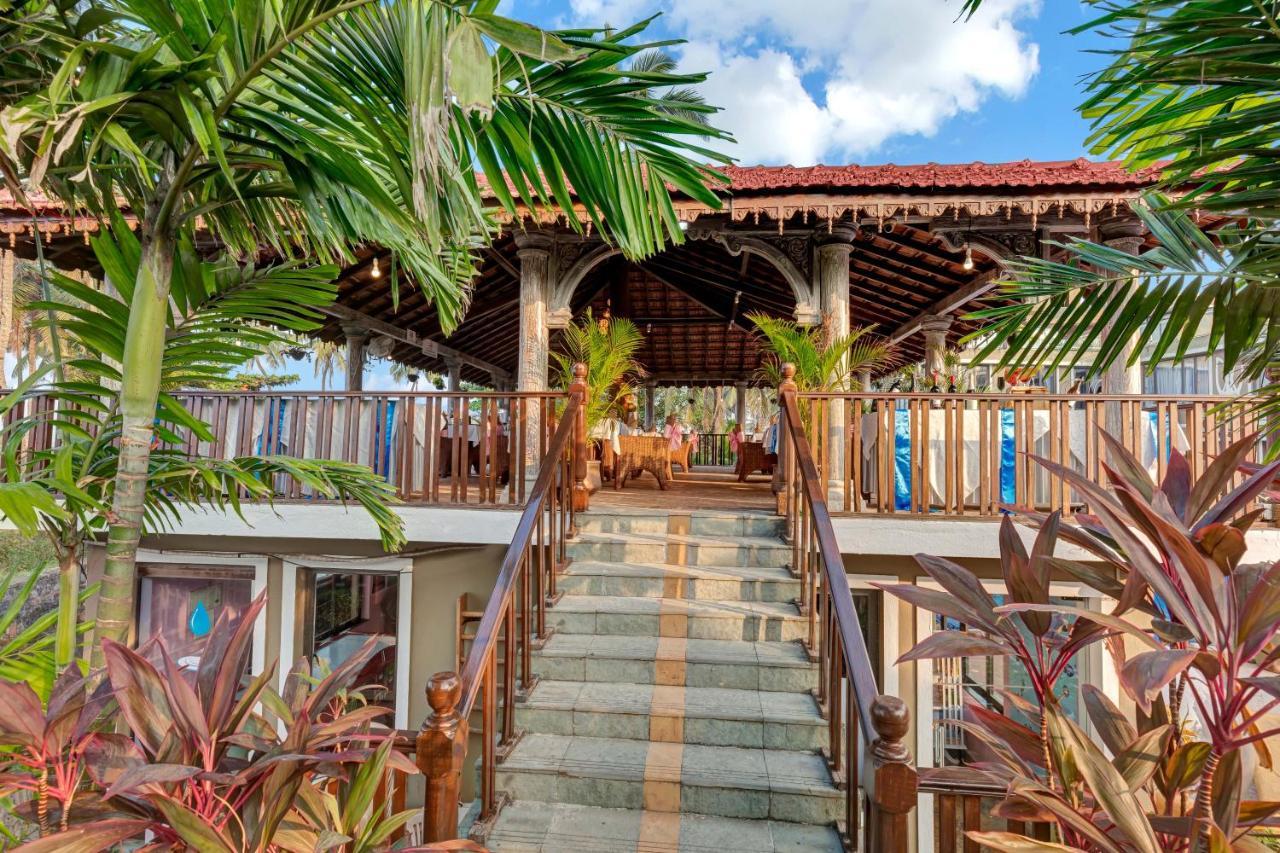 Club Mahindra Acacia Palms Hotell Colva Exteriör bild