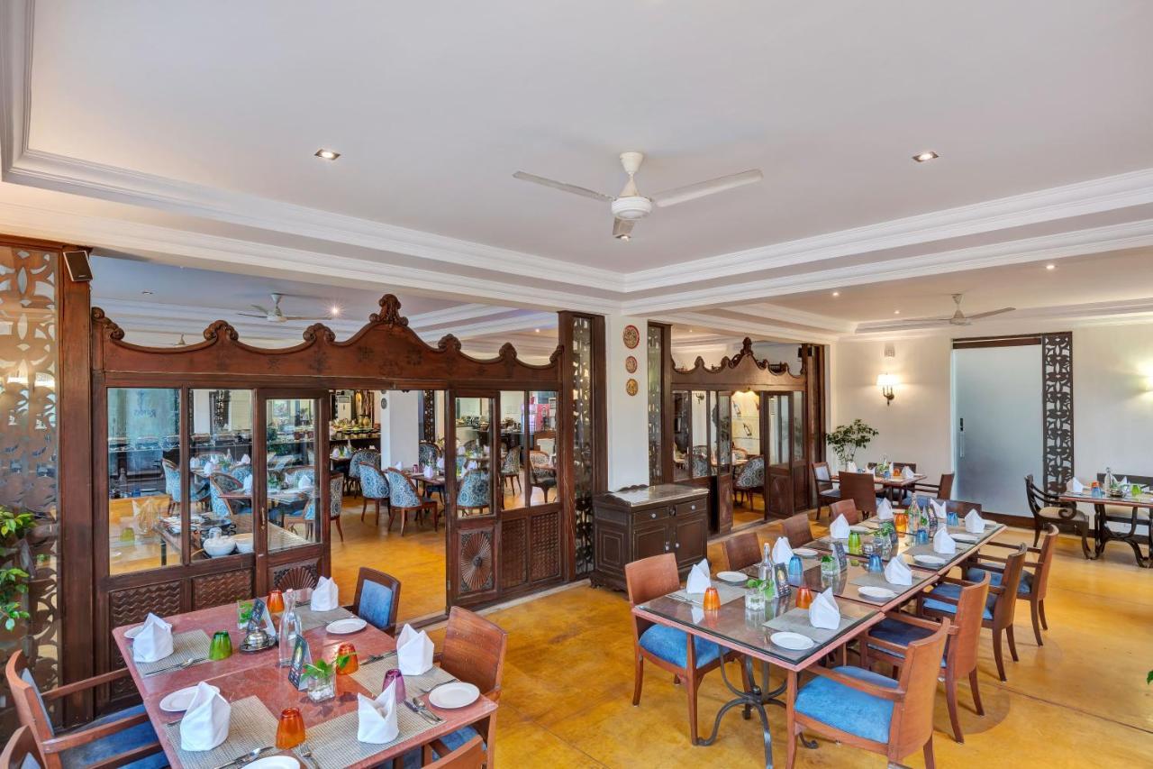 Club Mahindra Acacia Palms Hotell Colva Exteriör bild