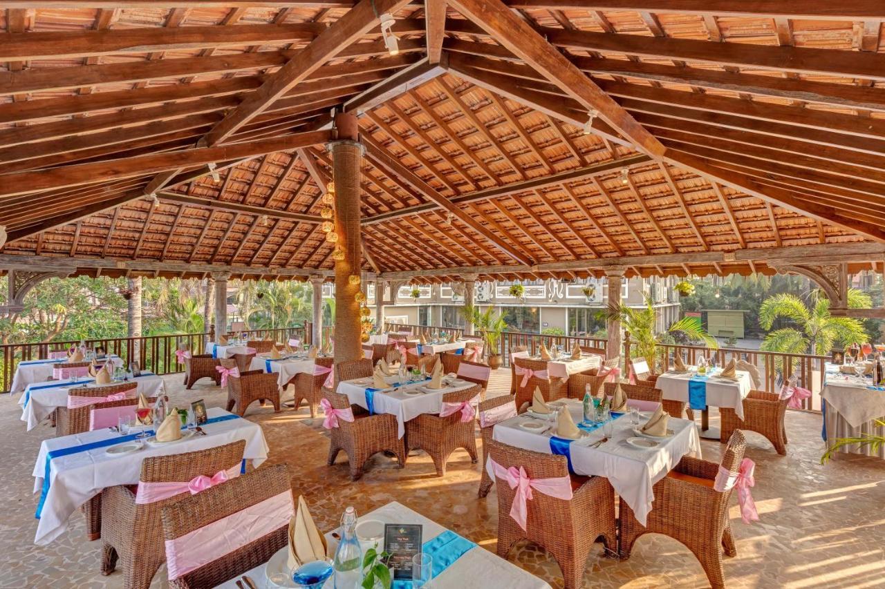 Club Mahindra Acacia Palms Hotell Colva Exteriör bild