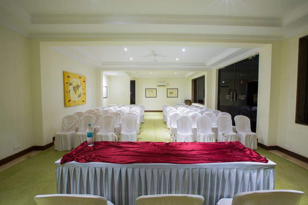 Club Mahindra Acacia Palms Hotell Colva Exteriör bild