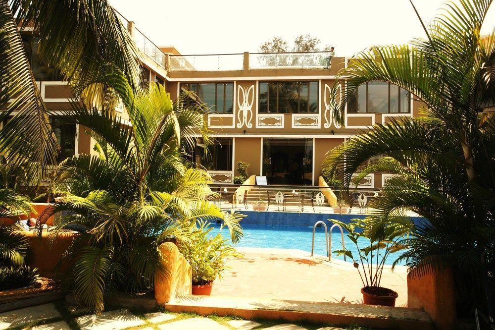 Club Mahindra Acacia Palms Hotell Colva Exteriör bild